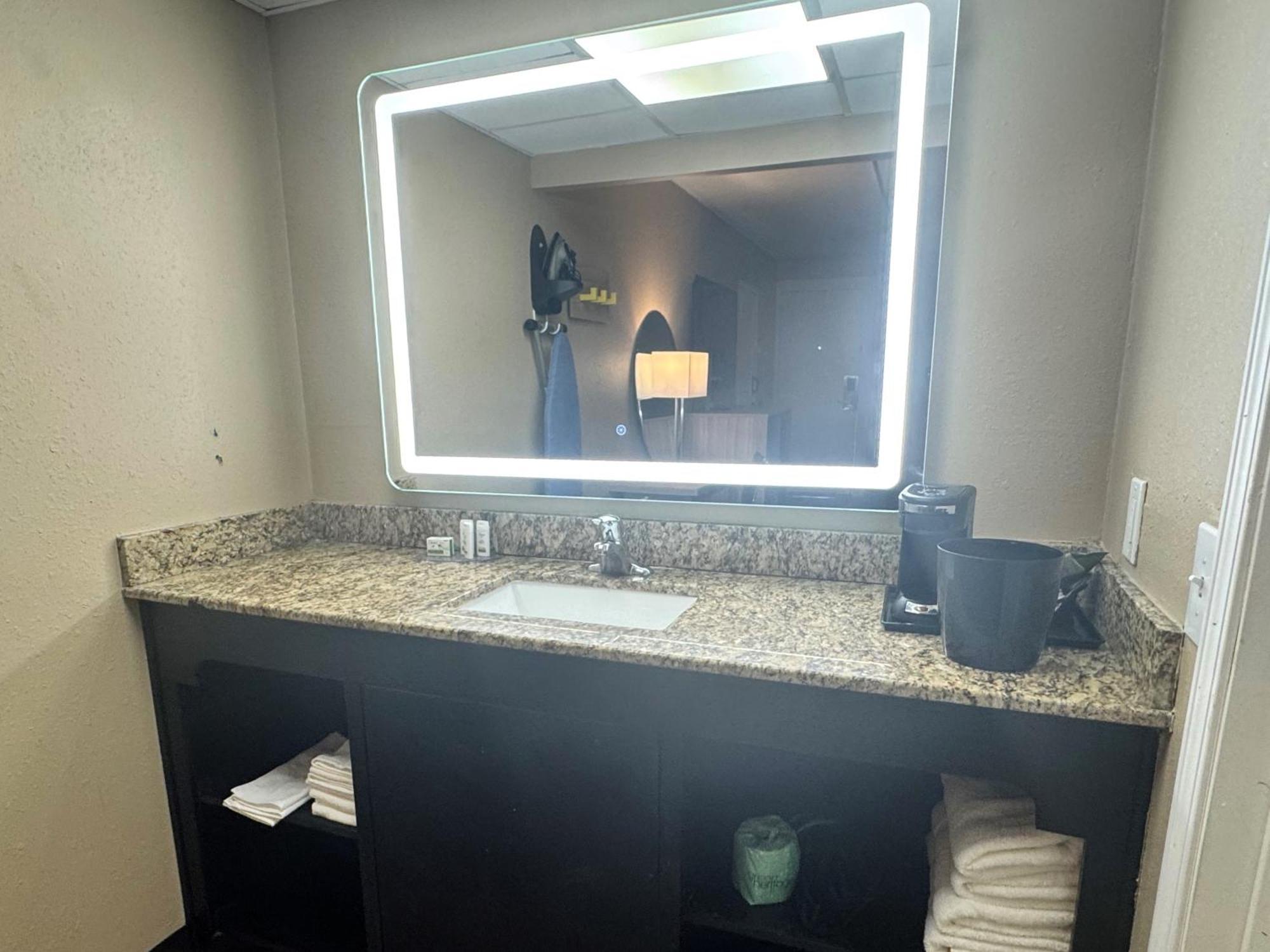 فندق Super 8 By Wyndham Corpus Christi Airport المظهر الخارجي الصورة