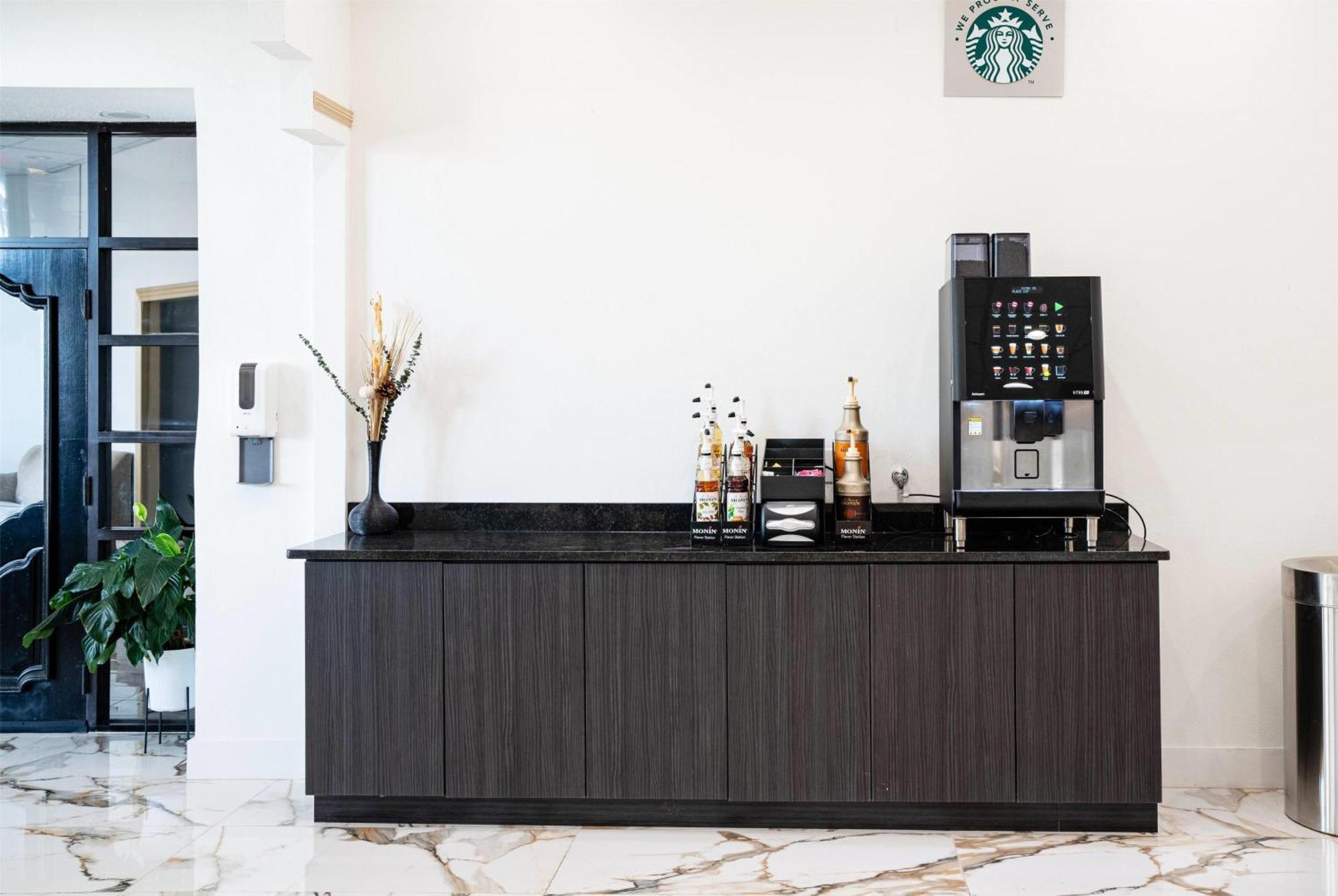 فندق Super 8 By Wyndham Corpus Christi Airport المظهر الخارجي الصورة